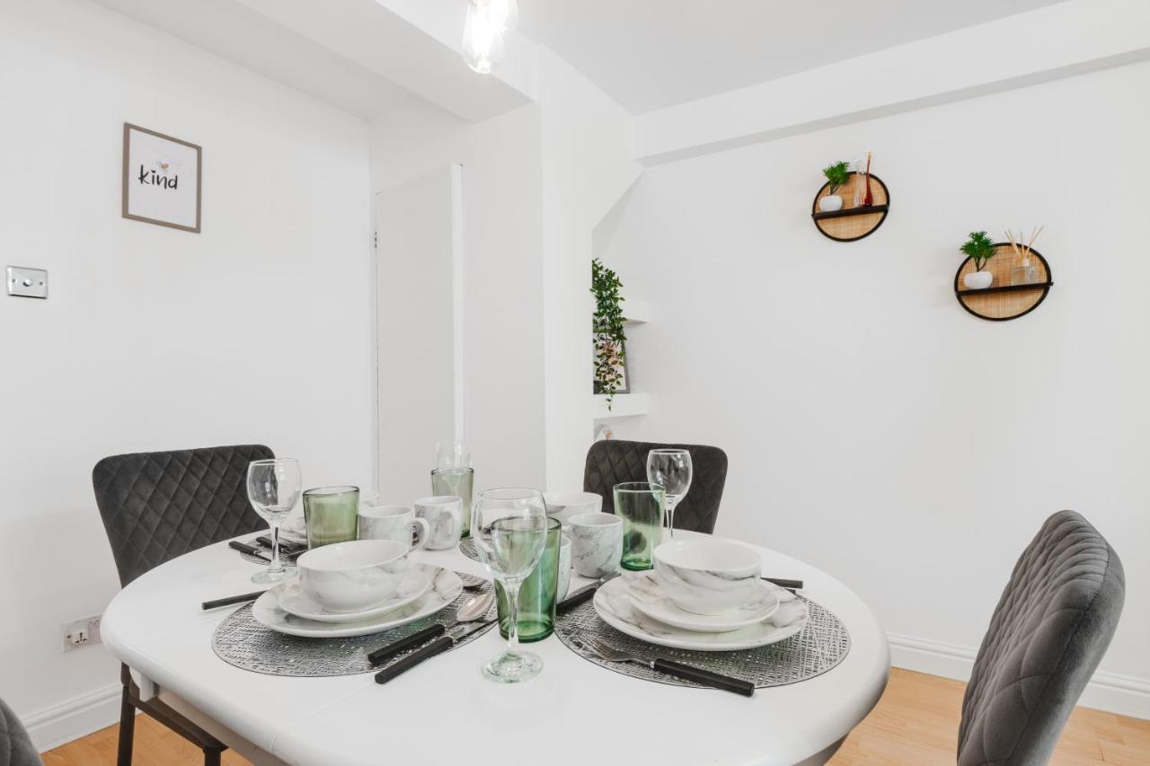 Cefas Apartments Manchester - Free Parking - City Centre Buitenkant foto