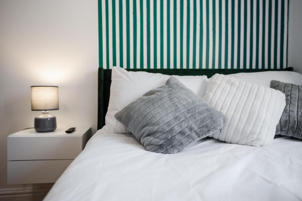 Cefas Apartments Manchester - Free Parking - City Centre Buitenkant foto